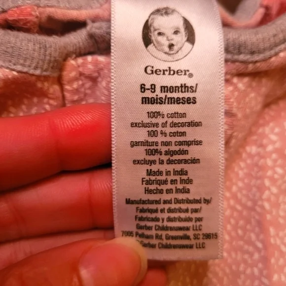 Gerber baby girl pink and cream footie. Size 6-9mnths. EXCELLENT CONDITION! - Picture 3 of 3